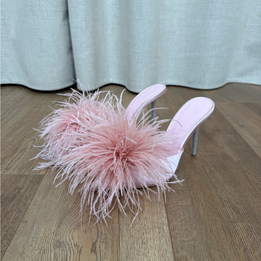 She is chevalWomen's Mules NEVER WORN